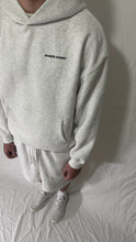 Load image into Gallery viewer, PULLOVER HOODIE (cloud)
