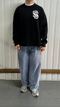 Load image into Gallery viewer, SS MONOGRAM KNIT JUMPER (BLACK)
